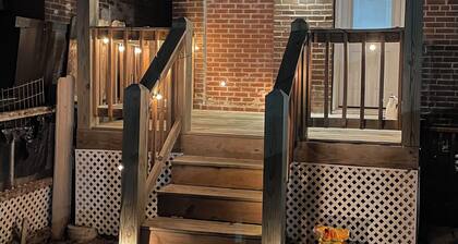 Family-Friendly Comfort in St Louis-Crib,Booster Seat, High Chair & Backyard Fun