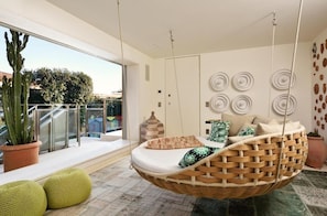 Suite, terrasse | Vue de la chambre