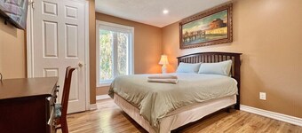 Cozy Home Near Transit & Hillcrest Mall with Free Parking