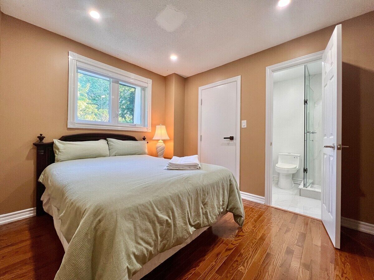 Økonomirom, 1 dobbeltseng, privat bad | Sengetøy i egyptisk bomull, sengetøy av topp kvalitet og skrivebord