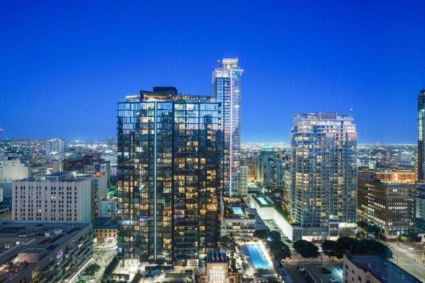 Exterior - Downtown LA with the breathtaking view 2 b/2 b (Beverly Hills)