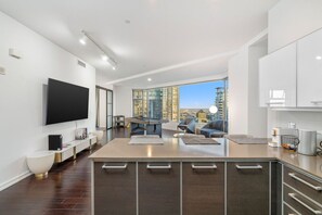 Interior - Downtown LA with the breathtaking view 2 b/2 b (Beverly Hills)