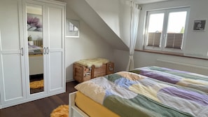 1 bedroom, iron/ironing board, free WiFi, bed sheets