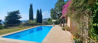 4 BR Villa with Pool, Sea View, AC, Parking... - BENAKEY