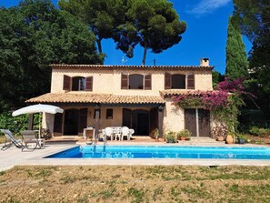 Pool - 4 BR Villa with Pool, Sea View, AC, Parking... - BENAKEY (Le Cannet)