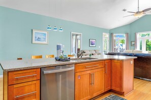 Interior - Bayhavioral Therapy • Bay Retreat • Sleeps 12 (St. George Island)