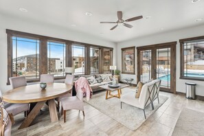 Interior - Newer Upscale Canyons Village Resort Condo. 5 min walk to Gondola, 2 Bedrooms Ensuite, Pet Friendly (Park City)