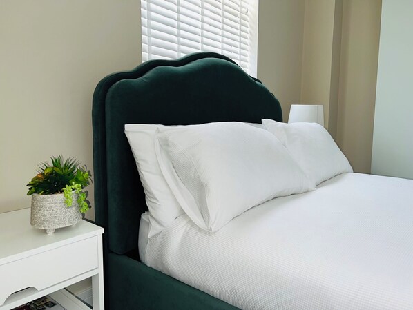 1 多间卧室、熨斗/熨衣板、WiFi、床单