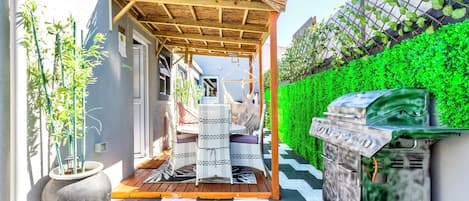 Luxury Apartment | Terrace/patio