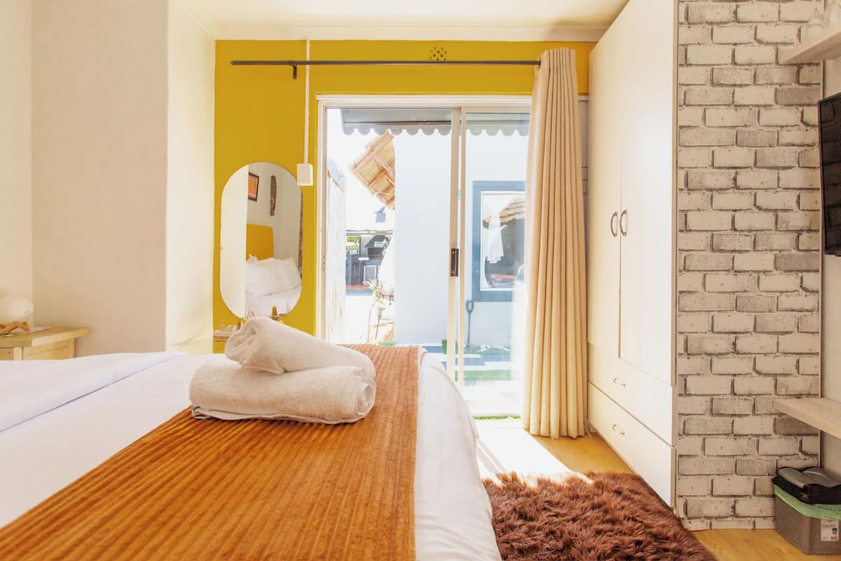 Design Room, 1 Double Bed | Iron/ironing board, free WiFi