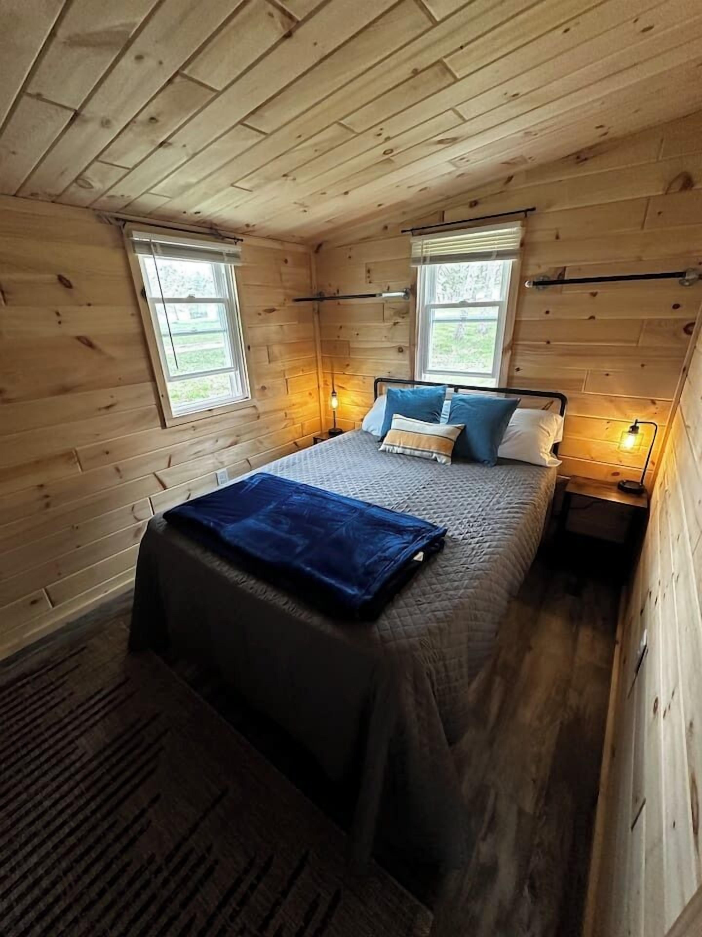 1 bedroom, WiFi (free), bed sheets