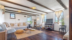 Living area - Stunning home in Brajkovici with sauna (Brajkovici)