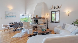 Living area - Stunning home in Brajkovici with sauna (Brajkovici)
