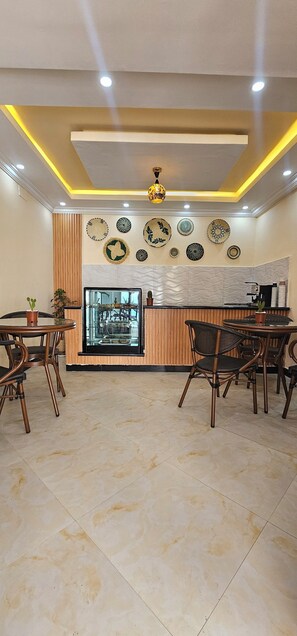 Coffee shop