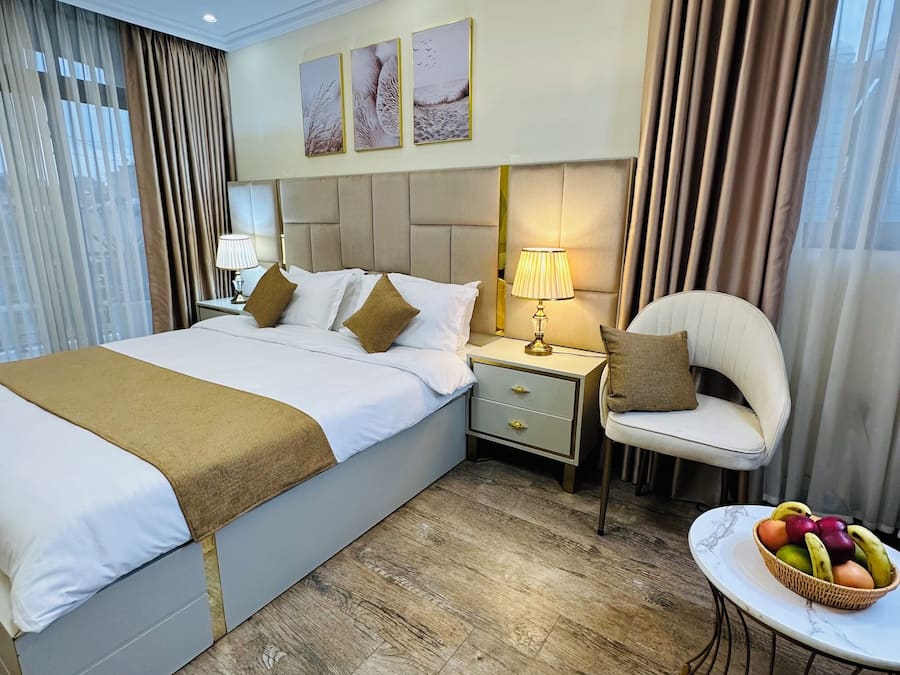 Iron/ironing board, free WiFi