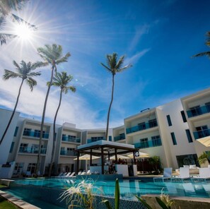 7 outdoor pools - Presidential Suites By Lifestyle (Cabarete)
