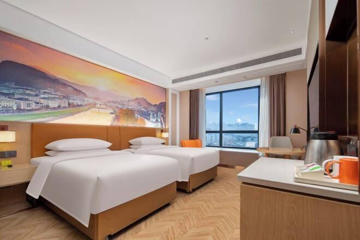 Skrivebord, skrivebord for bærbar PC, blendingsgardiner og lydisolert