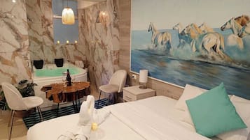 Habitación superior | Edredón, tabla de planchar con plancha, wifi gratis y ropa de cama