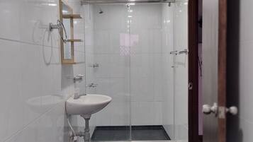 Regadera, regadera tipo lluvia, secadora de cabello