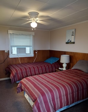 Comfort Room, Hill View | Blackout drapes, free WiFi - Jeannies Dream Motel (West Winfield)