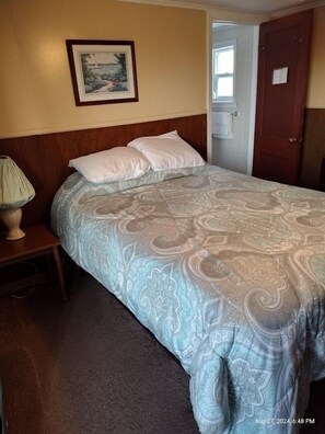 Comfort Room, Hill View | Blackout curtains, free WiFi - Jeannies Dream Motel (West Winfield)
