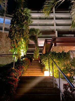 Front of property - AURA ARENA BLANCA (La Cruz de Huanacaxtle)