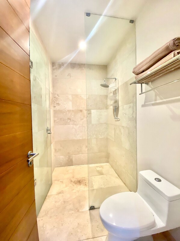 Bathroom - AURA ARENA BLANCA (La Cruz de Huanacaxtle)