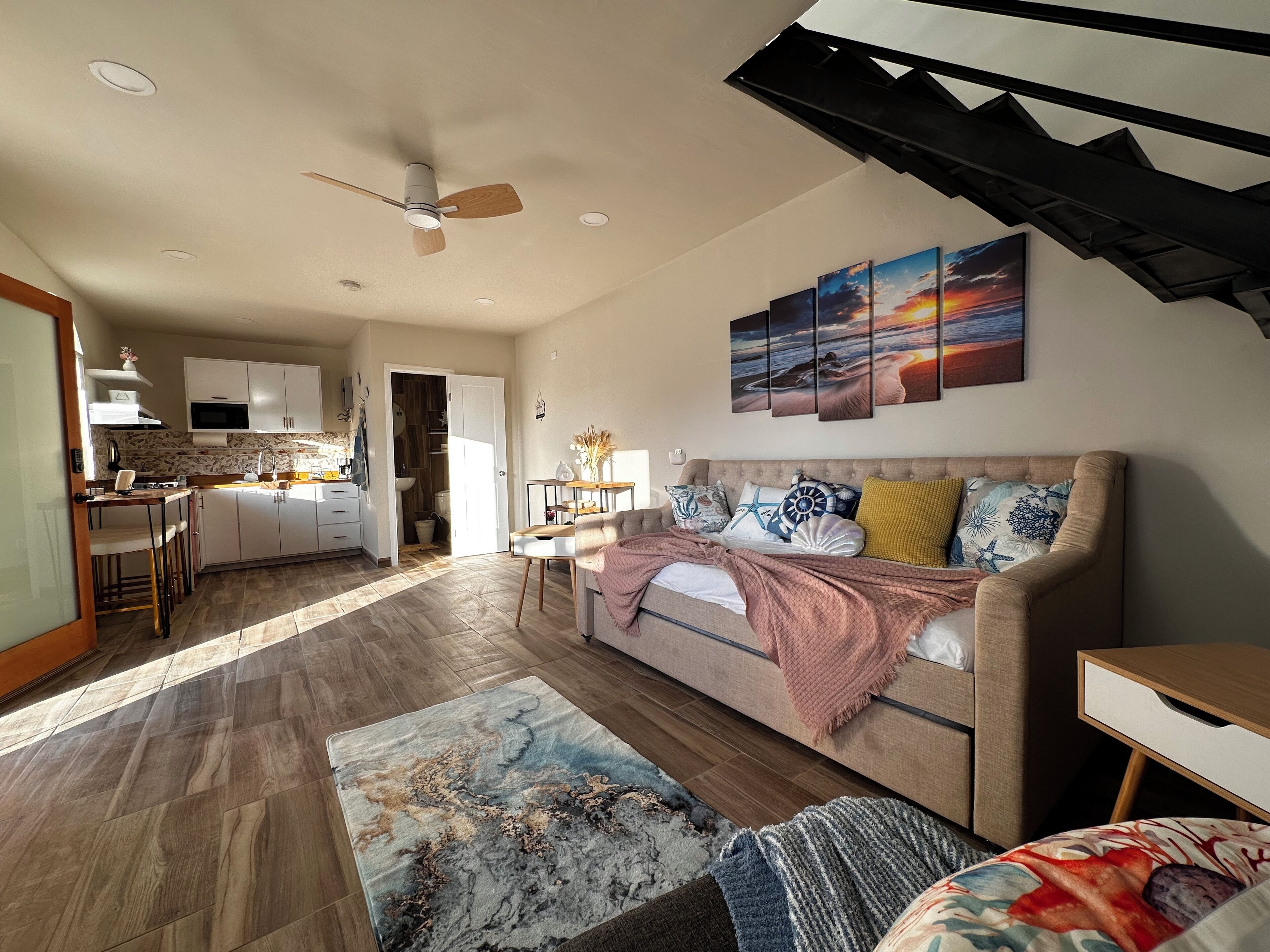 Family Townhome, Balcony, Partial Ocean View | Living area | TV