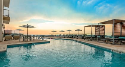 Hill Country Apartments by Landing