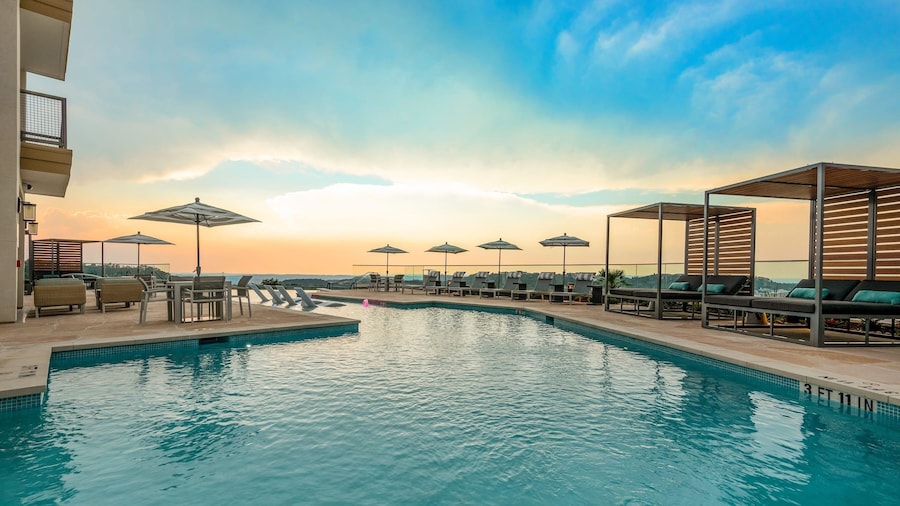 Hill Country Apartments by Landing