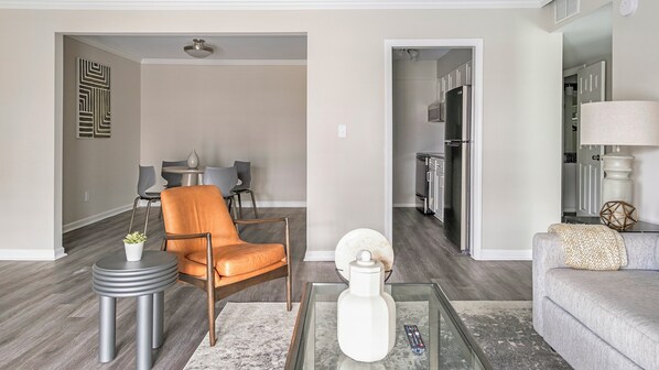 Décoration personnalisée, ameublement personnalisé, bureau