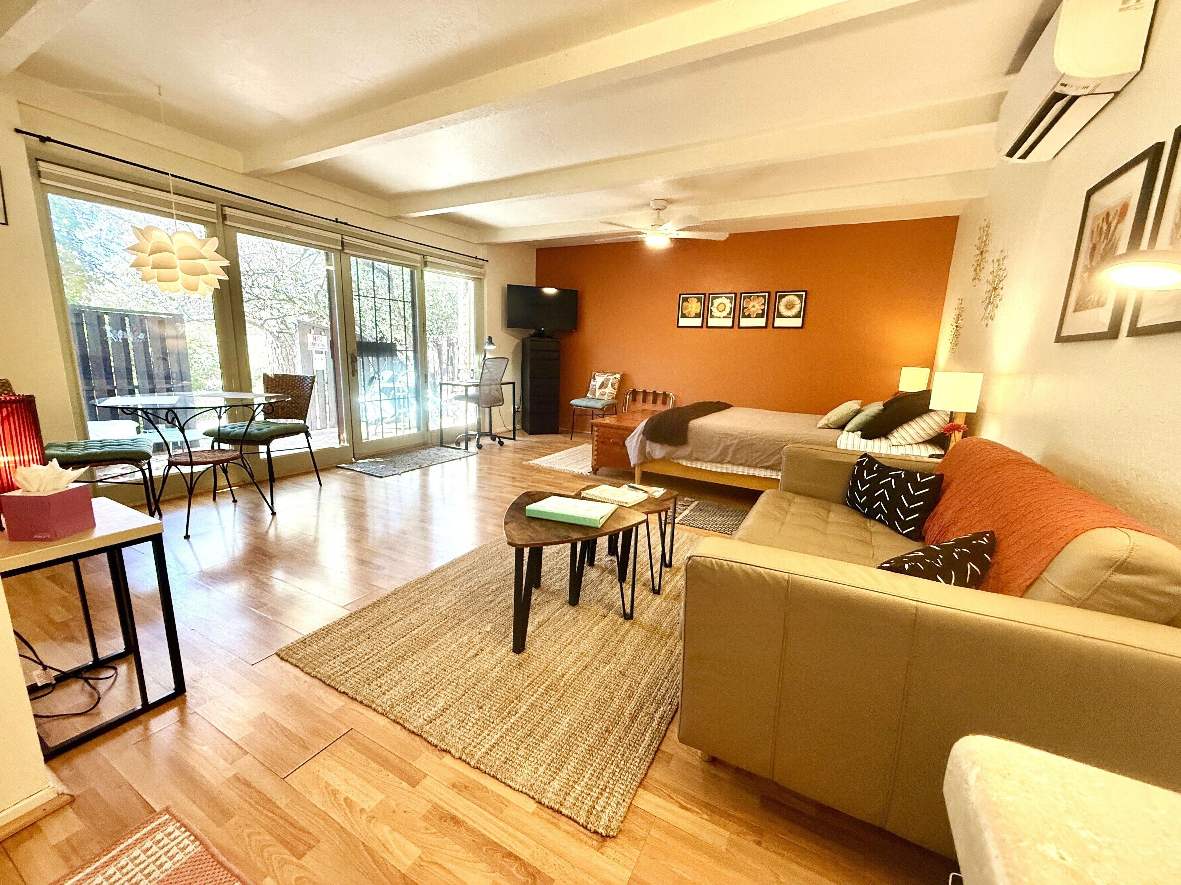 Smart TV, DVD player