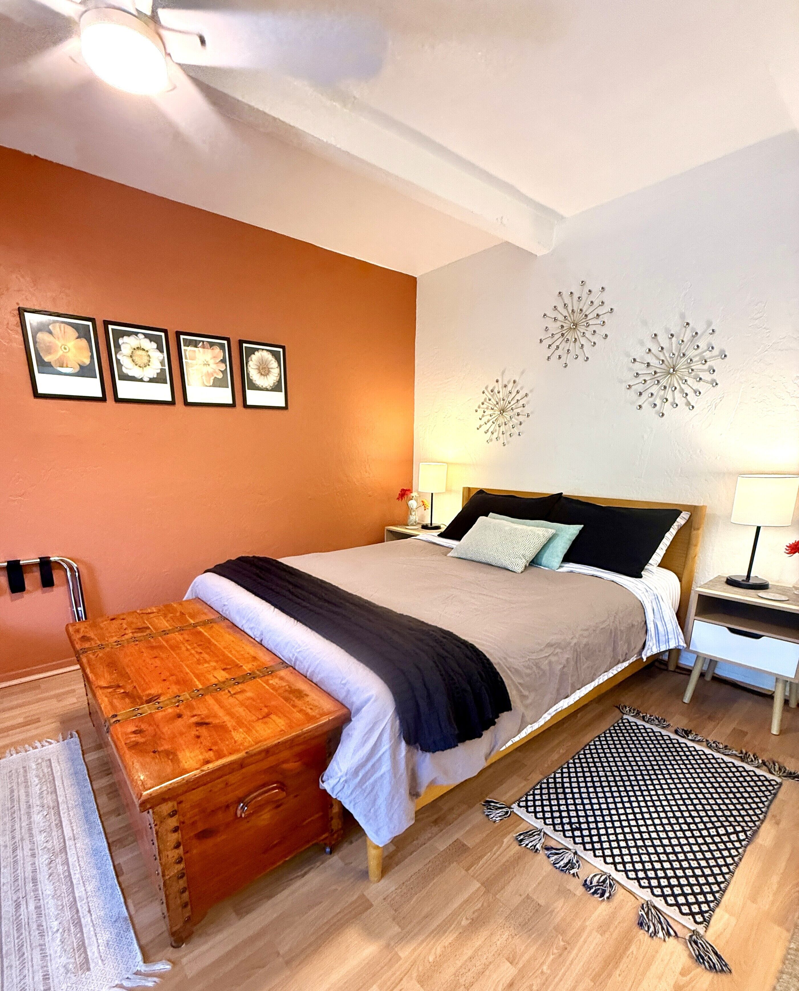 1 chambre, bureau, fer et planche à repasser, accès au Wi-Fi (inclus)