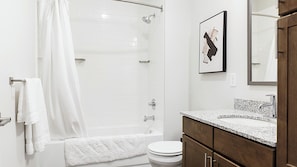 Appartement, 2 chambres | Salle de bain