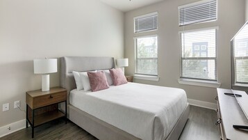 Decoración personalizada, muebles diferentes y escritorio 