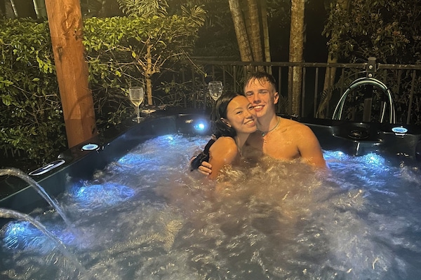 Bain à remous extérieur