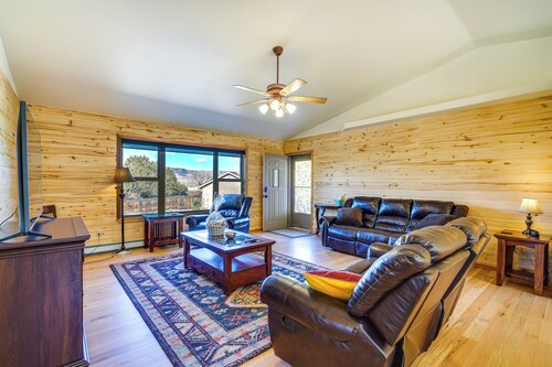 Vacation Home With Breathtaking Views, Ample Parking and Pool Table