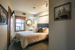 1 chambre, fer et planche Ă repasser, Wi-Fi gratuit, draps fournis