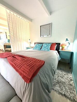 1 chambre, bureau, fer et planche à repasser, Wi-Fi gratuit