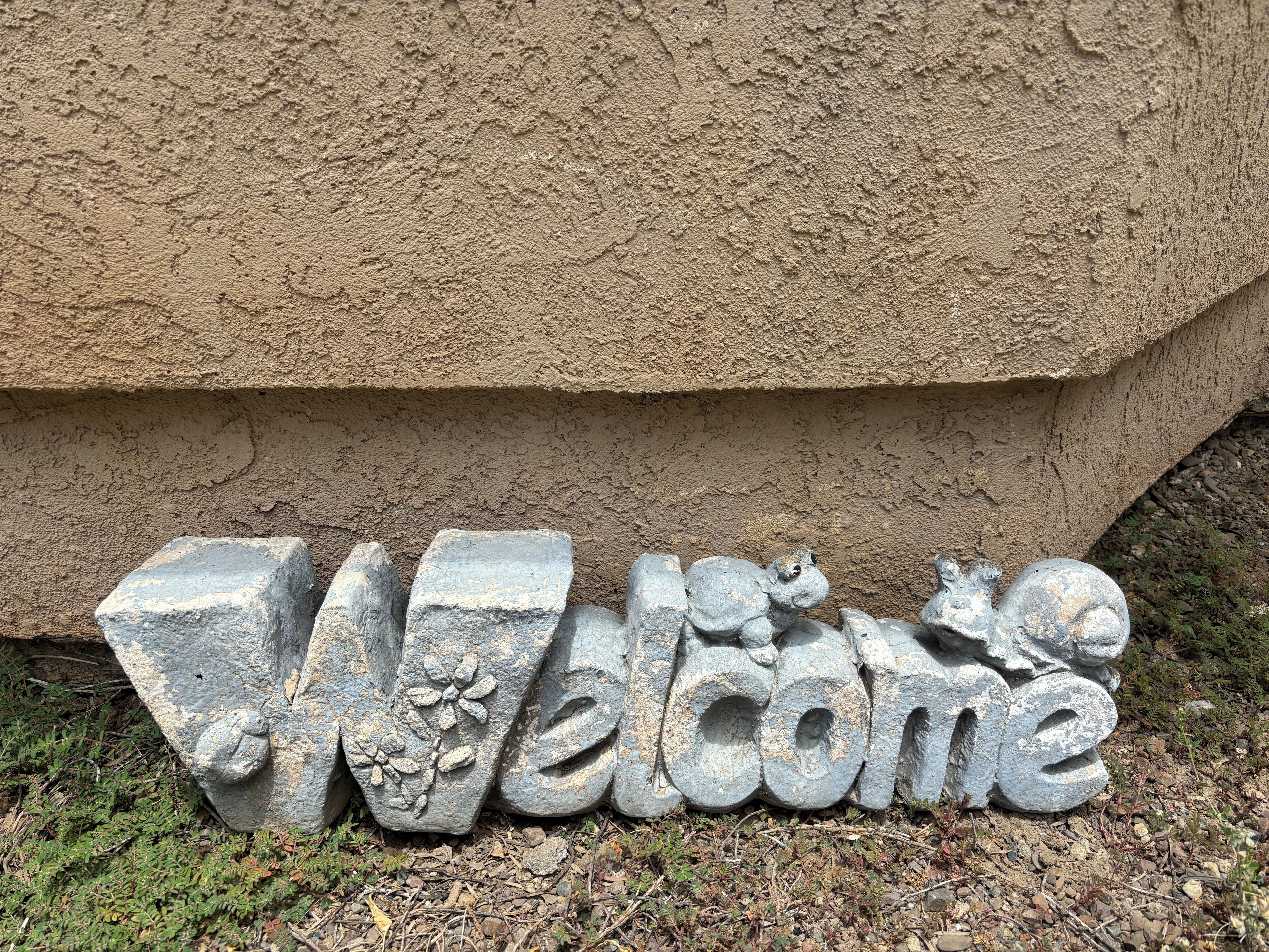 Charming 4-bedroom house with AC, WiFi, backyard in quiet neighborhood