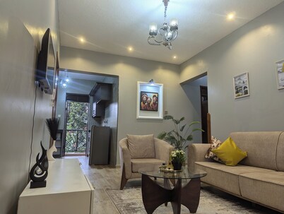 Homestay 1BR APT on Mutungo Hill in Kampala with unlimited Netflix & free WiFi