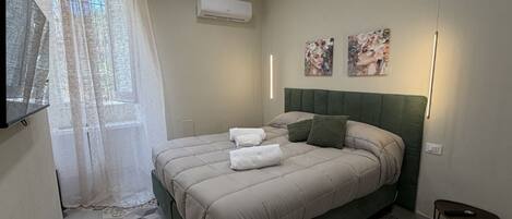 2 Schlafzimmer, Zimmersafe, Bügeleisen/Bügelbrett, WLAN