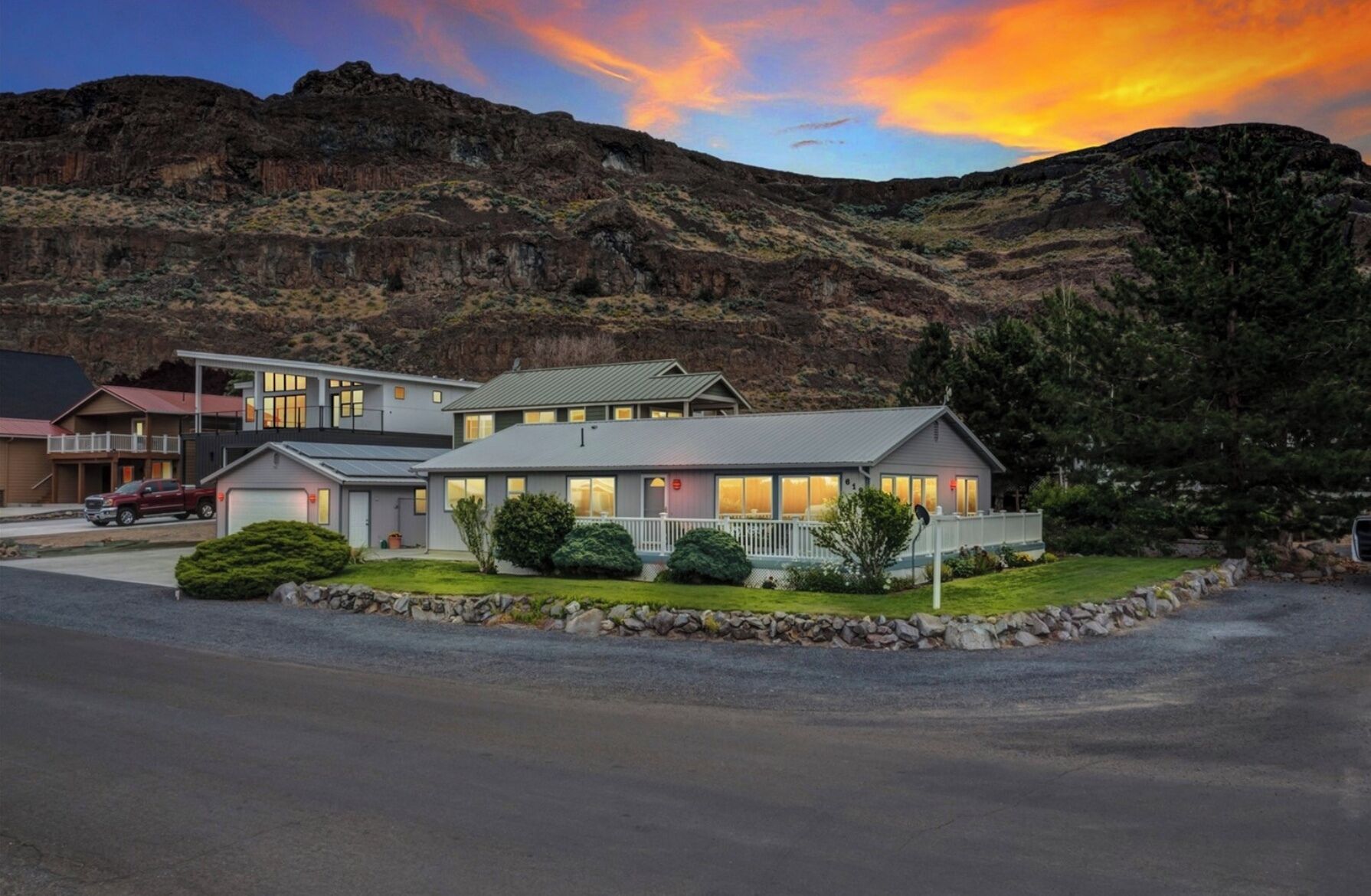 Sunland Estates Oasis in Quincy - by the Gorge!