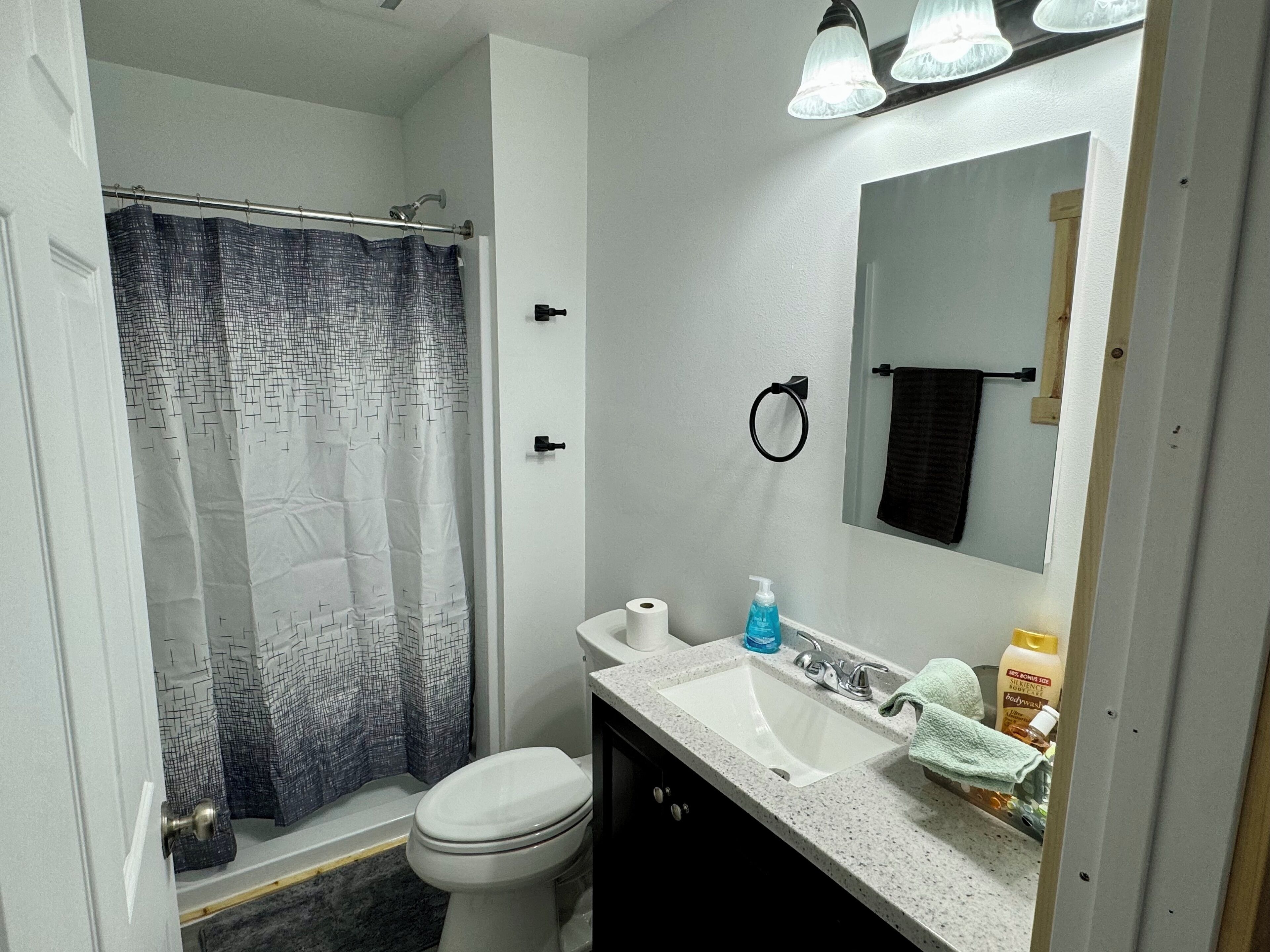Cozy, brand new 1-bedroom with WiFi and AC in charming Cody