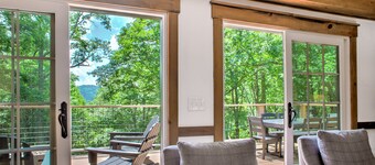 Emerald Ridge | Near Hatley Pointe Ski Resort | Mountain View Cabin + Fire Pit | Sleeps 8