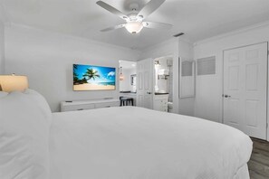 1 habitación, tabla de planchar con plancha, wifi gratis y ropa de cama 