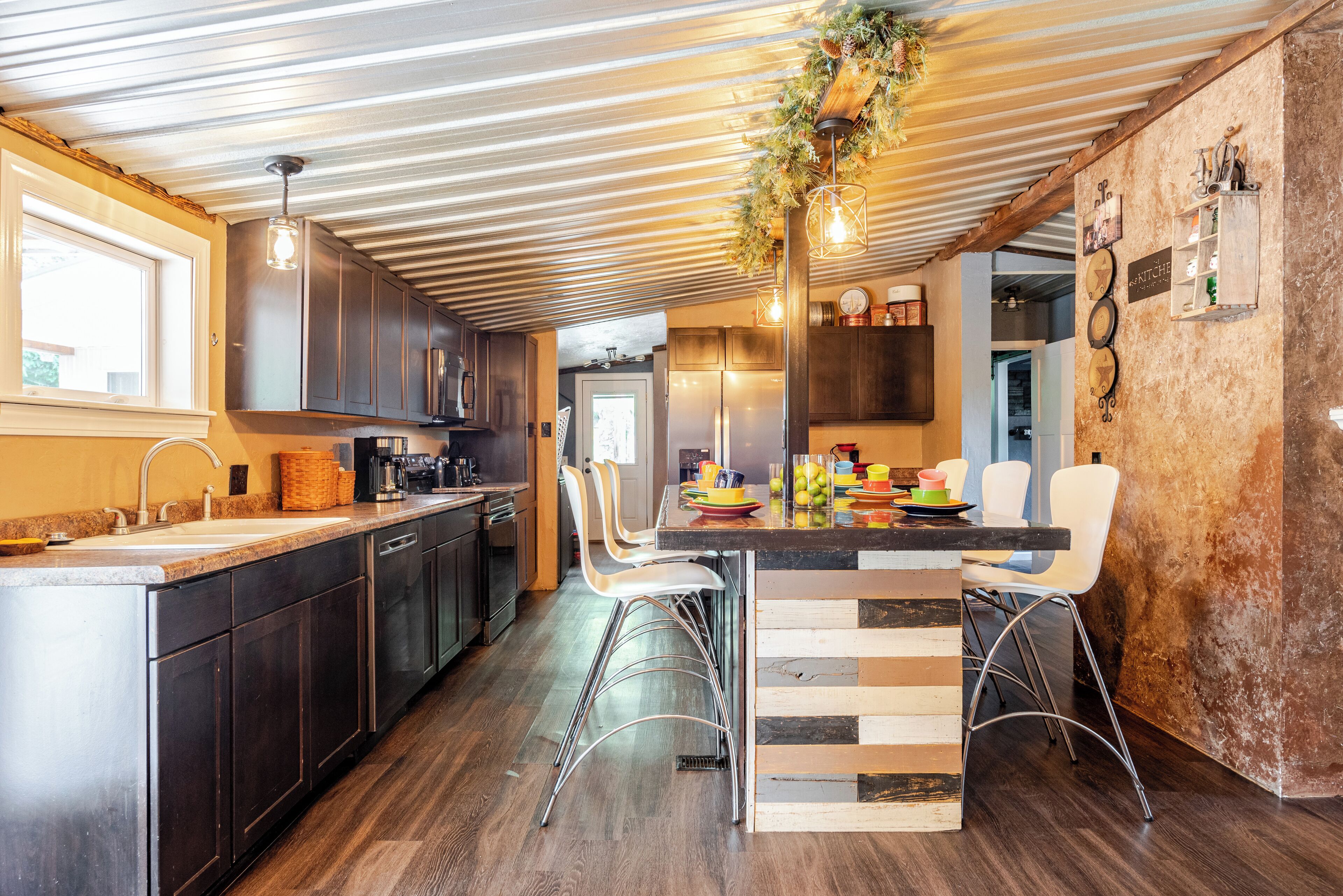 雪櫃、微波爐、焗爐、爐具