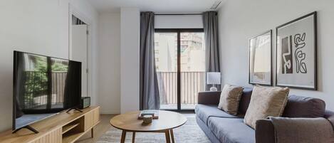 Télévision, chaîne hi-fi