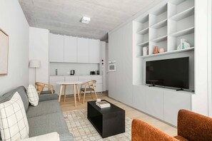 テレビ、ステレオ