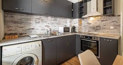 Karavelov Top Center Apartment